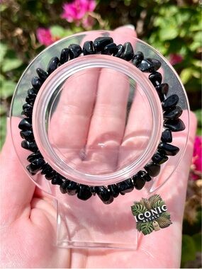 Obsidian Chip Bracelet NWOT